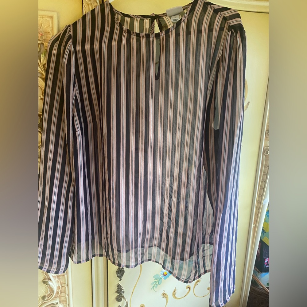 Beautiful shear blue &pink long sleeve striped blouse sz large - Picture 4 of 9
